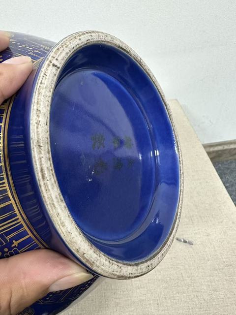 古玩陶瓷賞瓶真品鑒賞圖