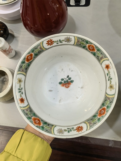 古玩陶瓷五彩花鳥敞口碗真品鑒賞圖