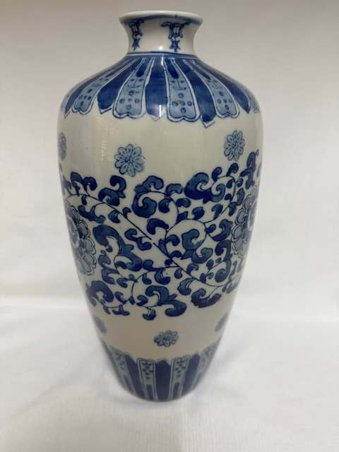 古玩陶瓷青花瓶真品鑒賞圖