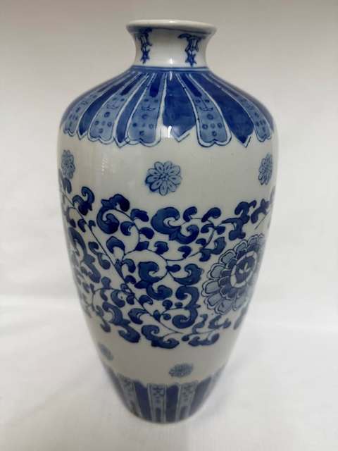 古玩陶瓷青花瓶真品鑒賞圖