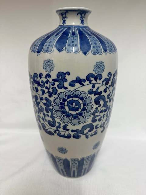 古玩陶瓷青花瓶真品鑒賞圖