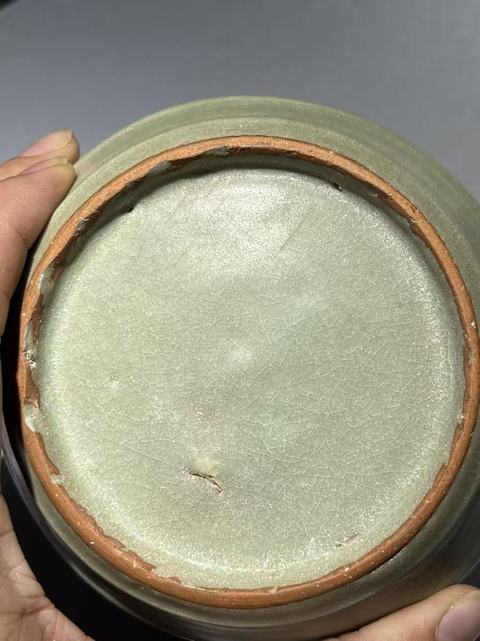 古玩陶瓷龍泉青瓷葵口洗真品鑒賞圖