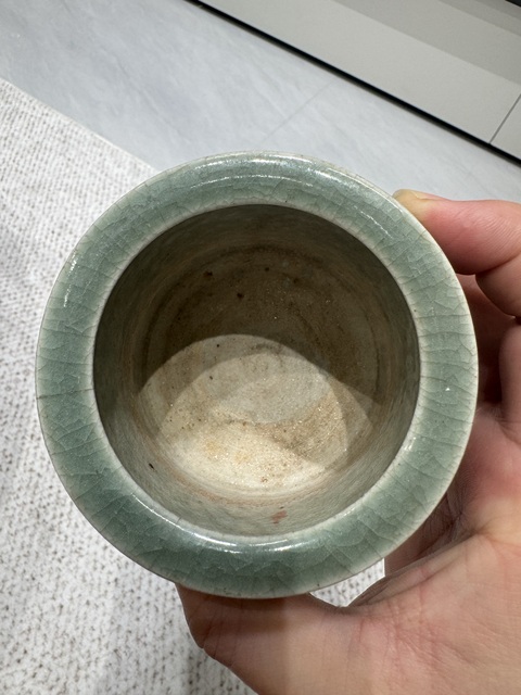 古玩陶瓷豆青釉刻花香爐真品鑒賞圖