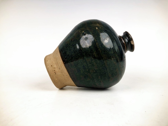 古玩陶瓷明·黑釉梅瓶拍賣，當(dāng)前價格0元