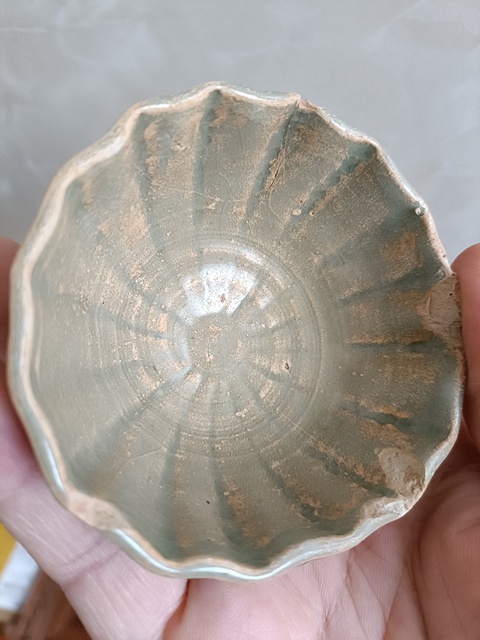 古玩陶瓷龍泉青瓷蓮子杯真品鑒賞圖