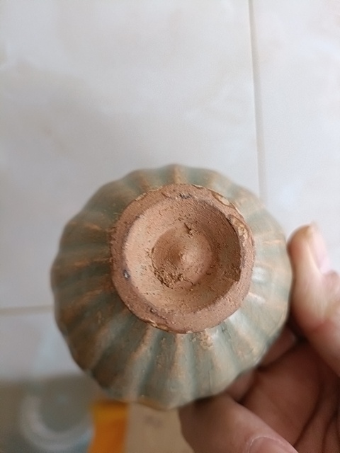 古玩陶瓷龍泉青瓷蓮子杯真品鑒賞圖