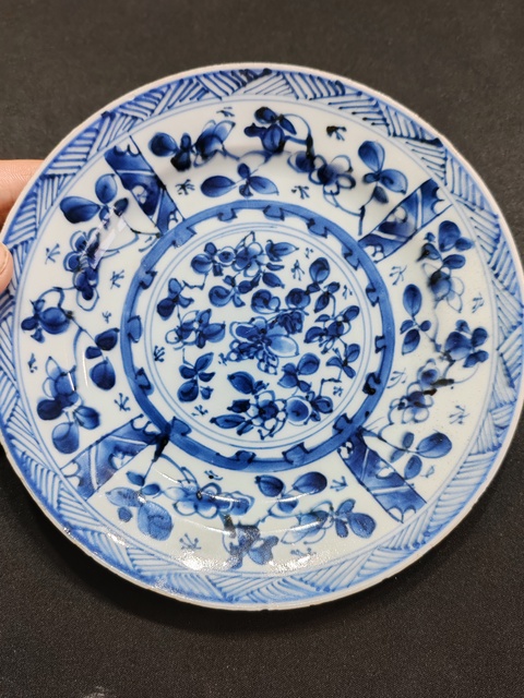 古玩陶瓷康熙青花盤·鼎款拍賣，當(dāng)前價(jià)格1100元