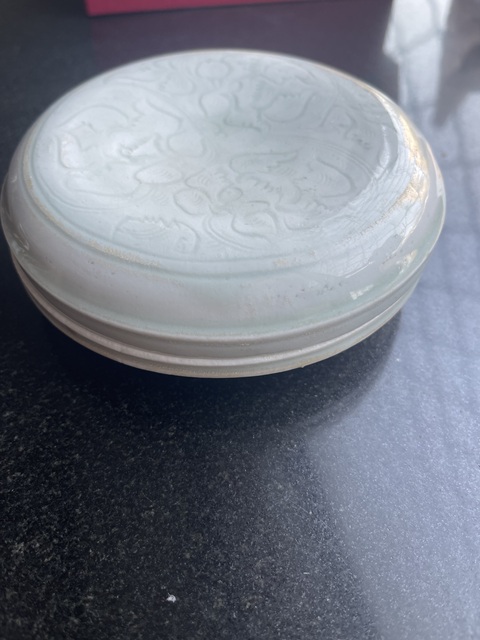 古玩陶瓷南宋湖田窯三聯(lián)子母蓋盒真品鑒賞圖