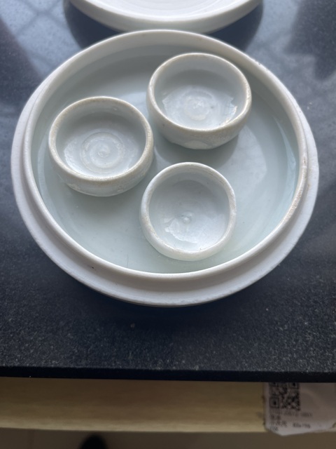 古玩陶瓷南宋湖田窯三聯(lián)子母蓋盒真品鑒賞圖