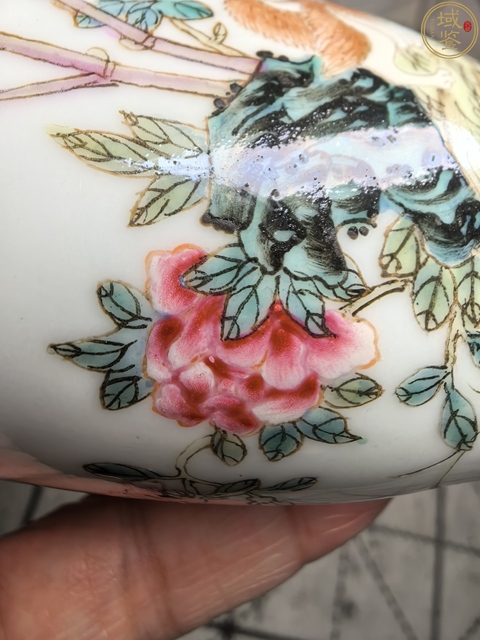 古玩字畫粉彩花卉寵物狗鼻煙壺真品鑒賞圖