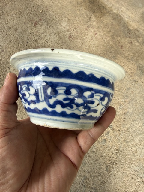 古玩陶瓷龍紋青花香爐真品鑒賞圖