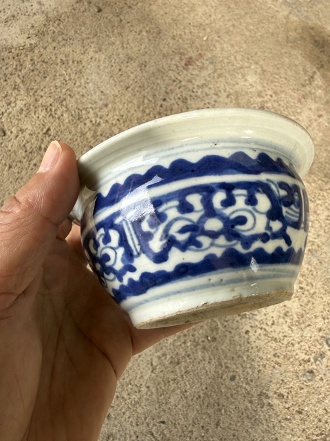 古玩陶瓷龍紋青花香爐真品鑒賞圖
