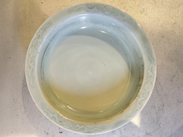 古玩陶瓷清晚期，粉青釉盆托真品鑒賞圖