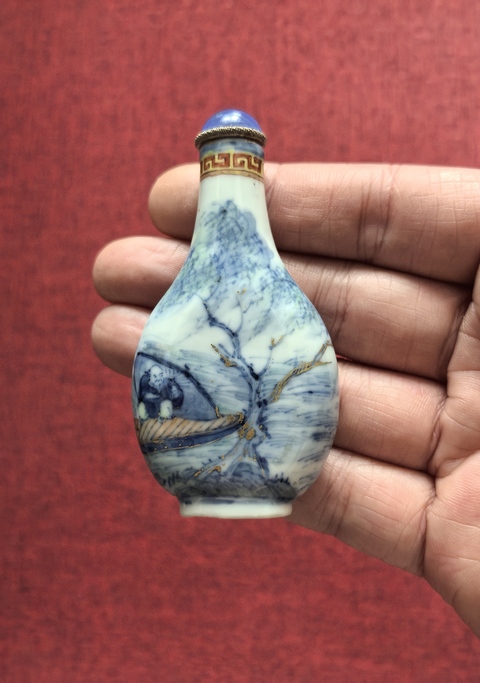 古玩陶瓷光緒本朝款青花加彩描金（伍子胥過江）鼻煙壺拍賣，當前價格38888元