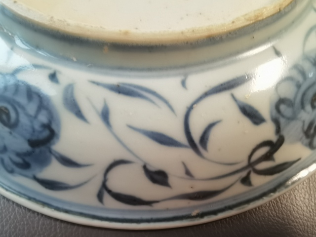 古玩陶瓷滿池嬌青花盤真品鑒賞圖