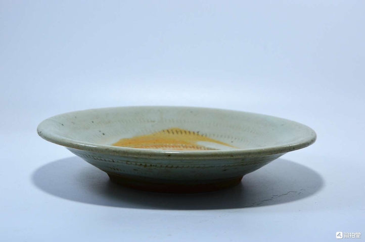 古玩陶瓷青釉刻花紋盤真品鑒賞圖