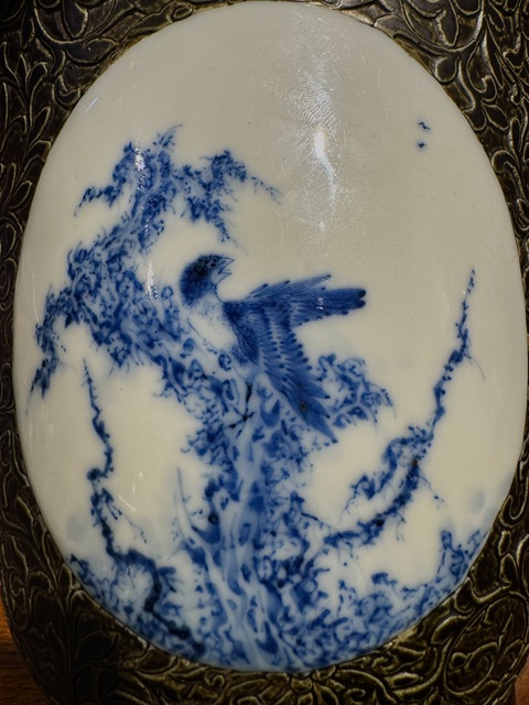 古玩陶瓷民國 王步風(fēng)格古銅釉開窗青花花盆真品鑒賞圖