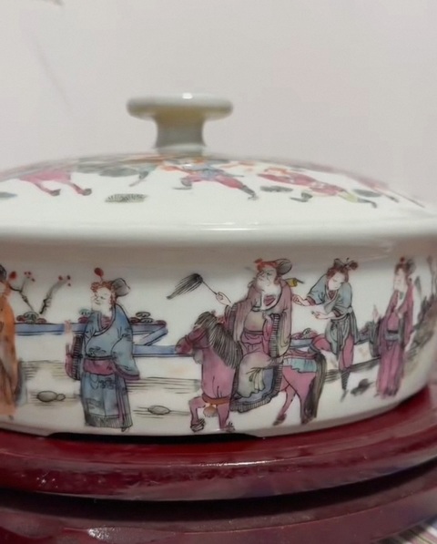 古玩陶瓷人物紋粉彩一品鍋真品鑒賞圖