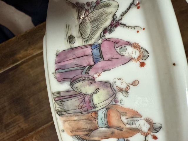 古玩陶瓷人物紋粉彩一品鍋真品鑒賞圖