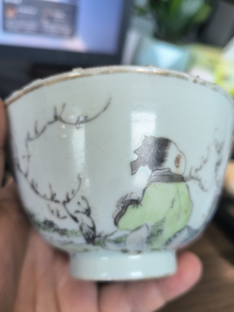 古玩陶瓷淺絳彩人物故事紋茶碗真品鑒賞圖