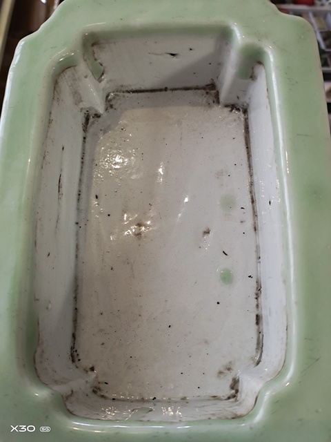 古玩陶瓷豆青釉堆白水仙盆真品鑒賞圖