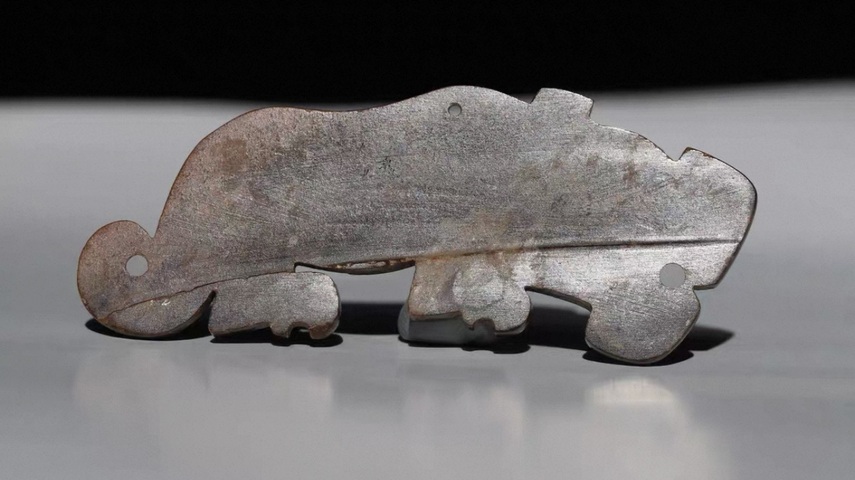 古玩玉器做舊仿春秋“玉螭虎”真品鑒賞圖