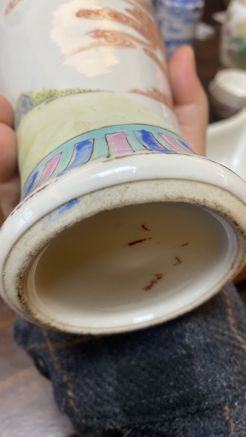 古玩陶瓷人物紋雞腿蓋瓶真品鑒賞圖