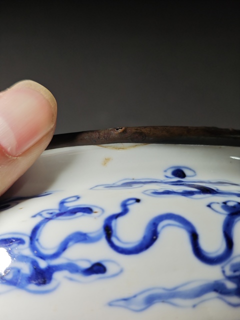 古玩陶瓷青花暗八仙圖紋馬蹄尊真品鑒賞圖