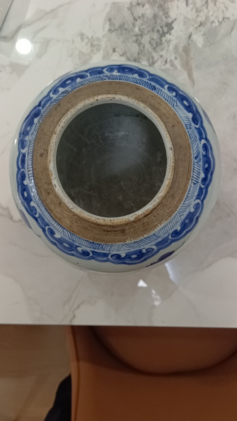 古玩陶瓷花卉紋青花罐真品鑒賞圖