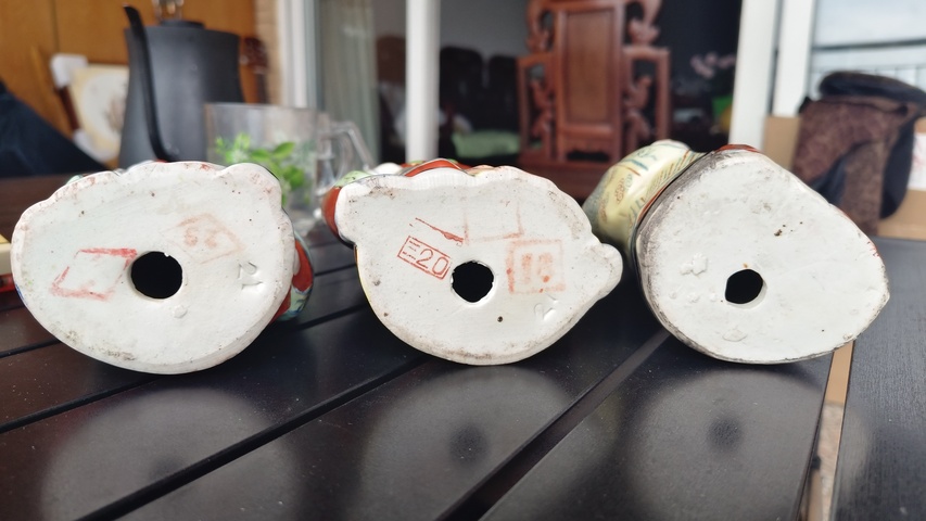 古玩陶瓷三星粉彩塑像真品鑒賞圖