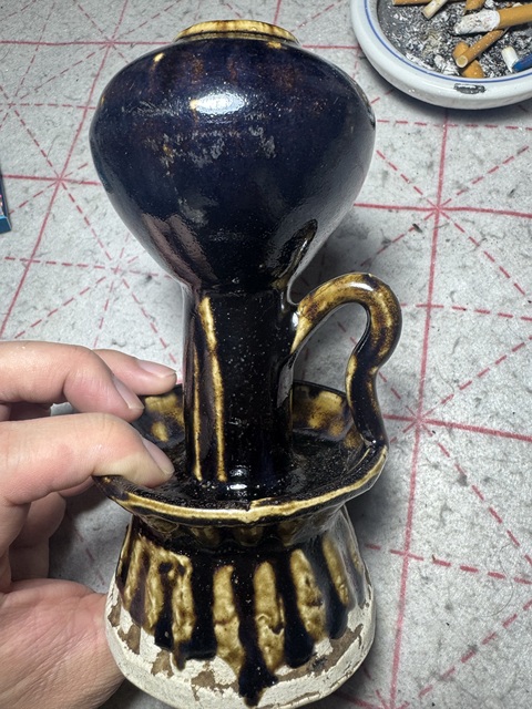古玩陶瓷褐釉燈臺真品鑒賞圖