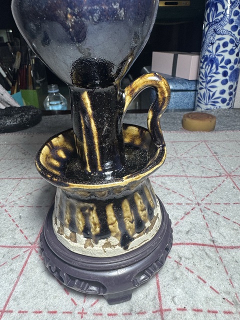 古玩陶瓷褐釉燈臺真品鑒賞圖