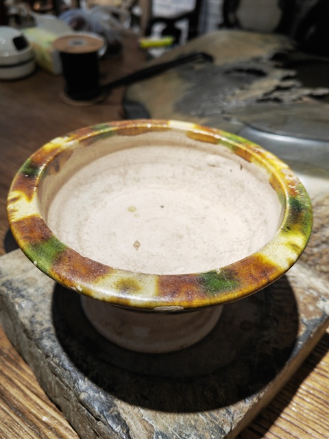 古玩陶瓷三彩行爐真品鑒賞圖