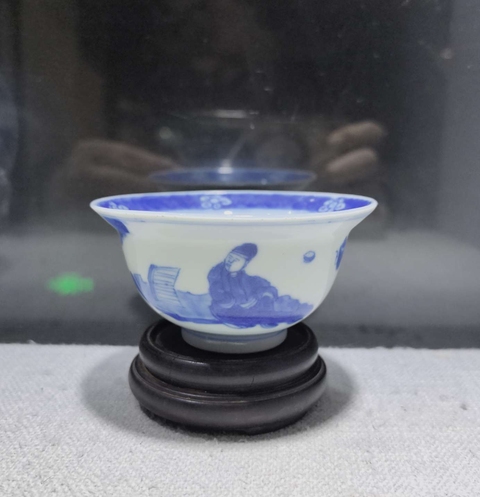 古玩陶瓷清中·青花人物故事紋杯 真品鑒賞圖