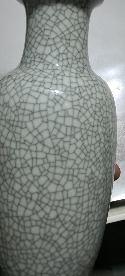 古玩陶瓷哥釉瓶真品鑒賞圖