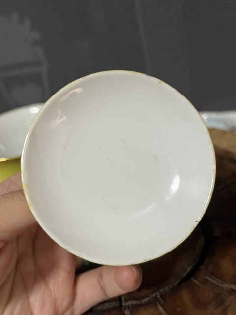 古玩陶瓷黃地開光淺絳彩山水人物蓋碗拍賣，當前價格1288元