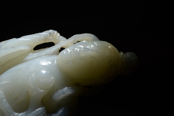 古玩玉器和田玉雕“提籃觀音”擺件真品鑒賞圖