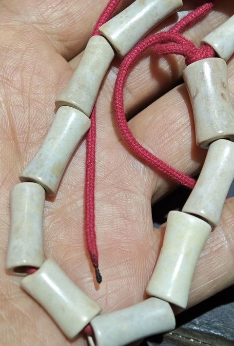 古玩玉器仿古地方料管珠真品鑒賞圖