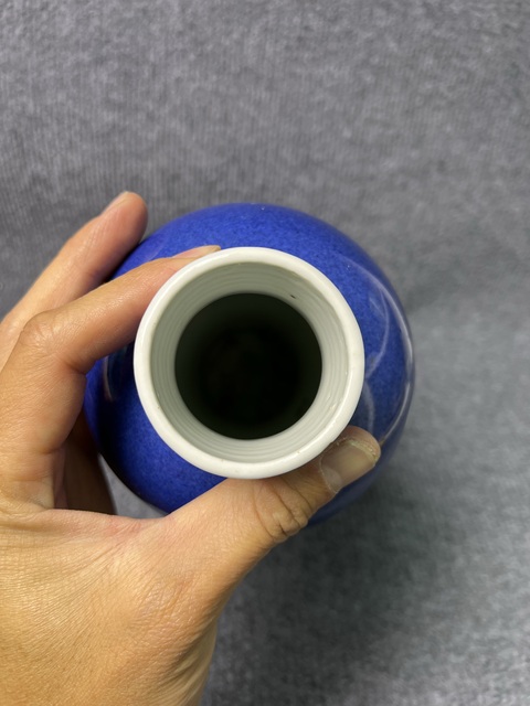 古玩陶瓷撒藍開窗五彩人物故事紋蓋瓶拍賣，當前價格4388元