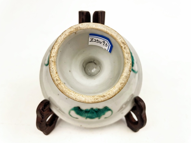 古玩陶瓷清晚期·粉彩飛黃騰達調色貢盤拍賣，當前價格396元