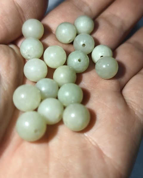 古玩玉器和田玉珠真品鑒賞圖