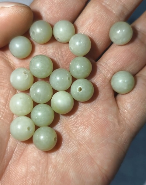 古玩玉器和田玉珠真品鑒賞圖