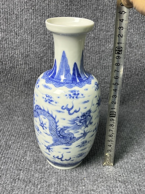 古玩陶瓷青花龍鳳紋賞瓶拍賣，當前價格5888元