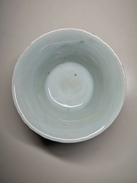 古玩陶瓷青花花卉紋杯真品鑒賞圖