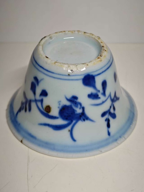 古玩陶瓷青花花卉紋杯真品鑒賞圖