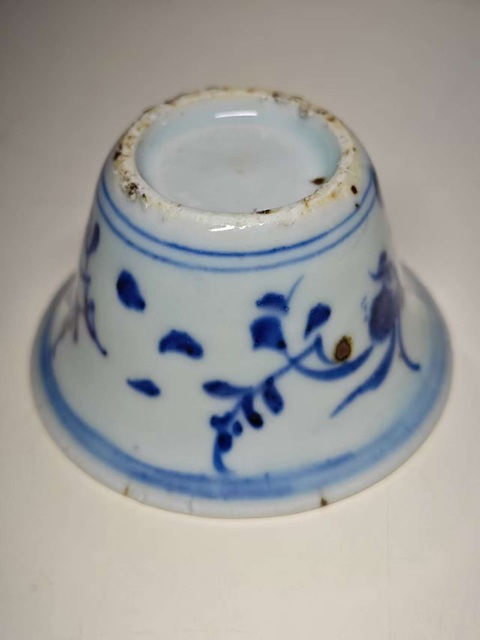 古玩陶瓷青花花卉紋杯真品鑒賞圖