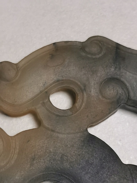 古玩玉器做舊仿古“曲尾龍佩”真品鑒賞圖