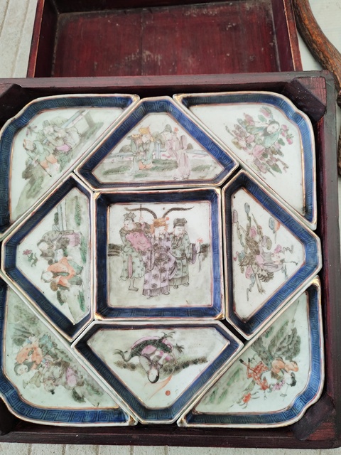 古玩陶瓷人物紋粉彩九攢盤真品鑒賞圖