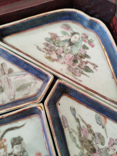 古玩陶瓷人物紋粉彩九攢盤真品鑒賞圖