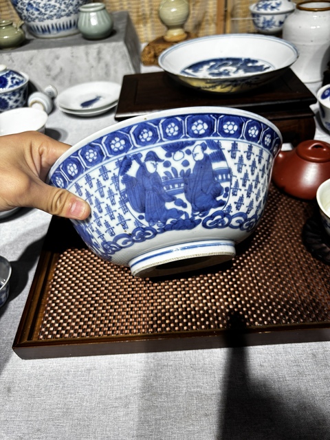 古玩陶瓷青花八仙祝壽紋碗真品鑒賞圖